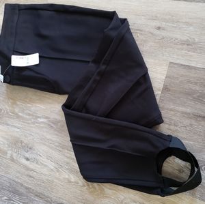Stirrup pants